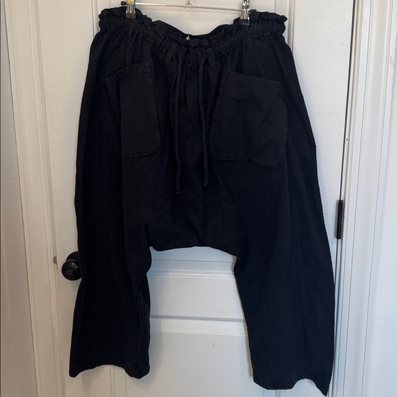*NEW* FREE PEOPLE RUNYON HAREM PANTS OVERSIZED MEDIUM - Picture 3 of 8